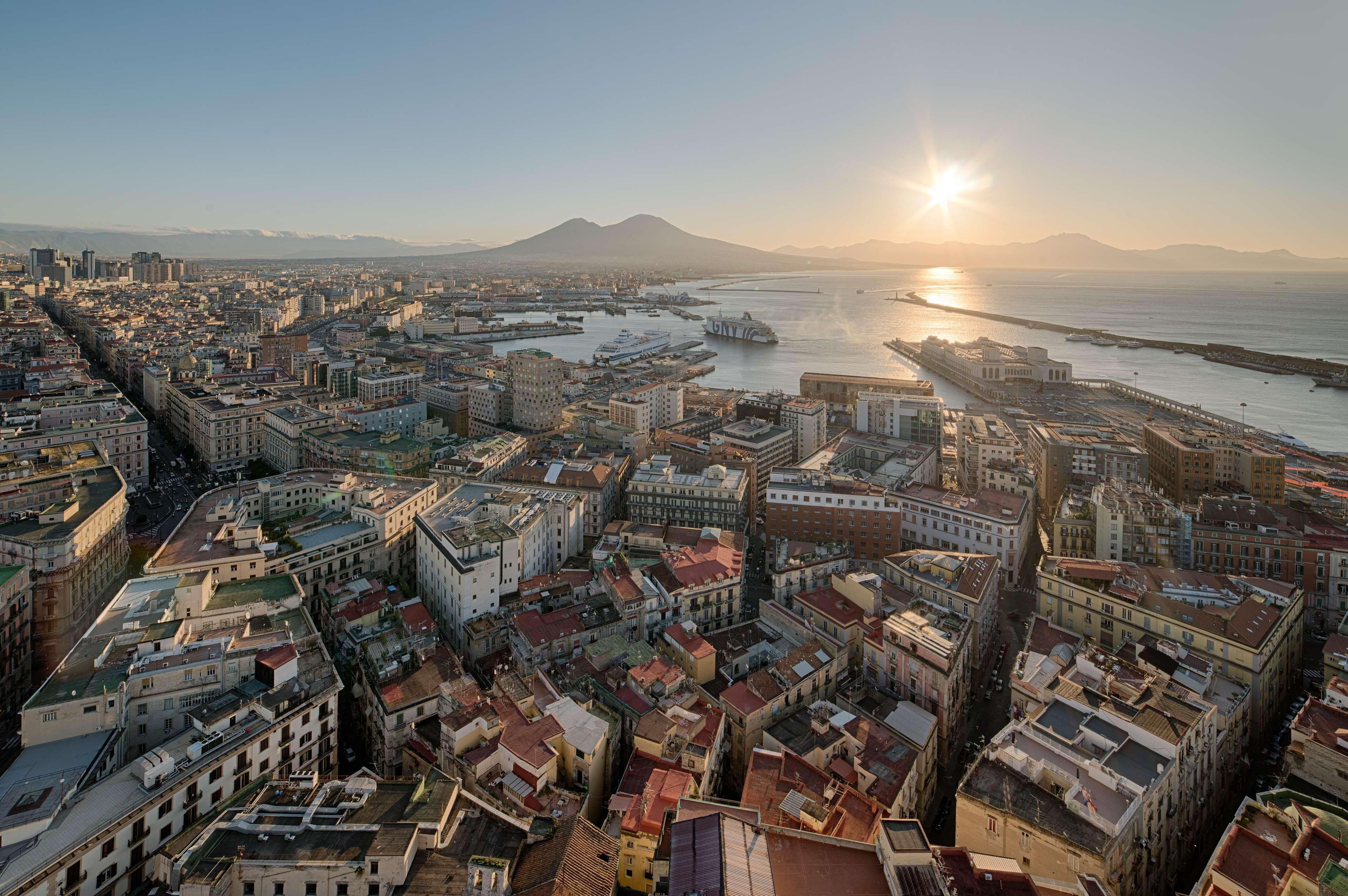 Nh Napoli Panorama Hotel Exterior photo